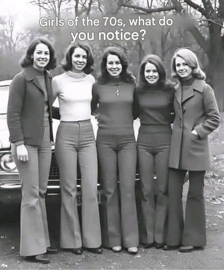 Girls in the 1970s and the Little Details That Instantly Take Us Back